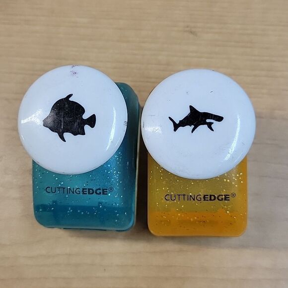 Cutting Edge PAPER PUNCHES  LOT of 9 - Picture 6 of 8